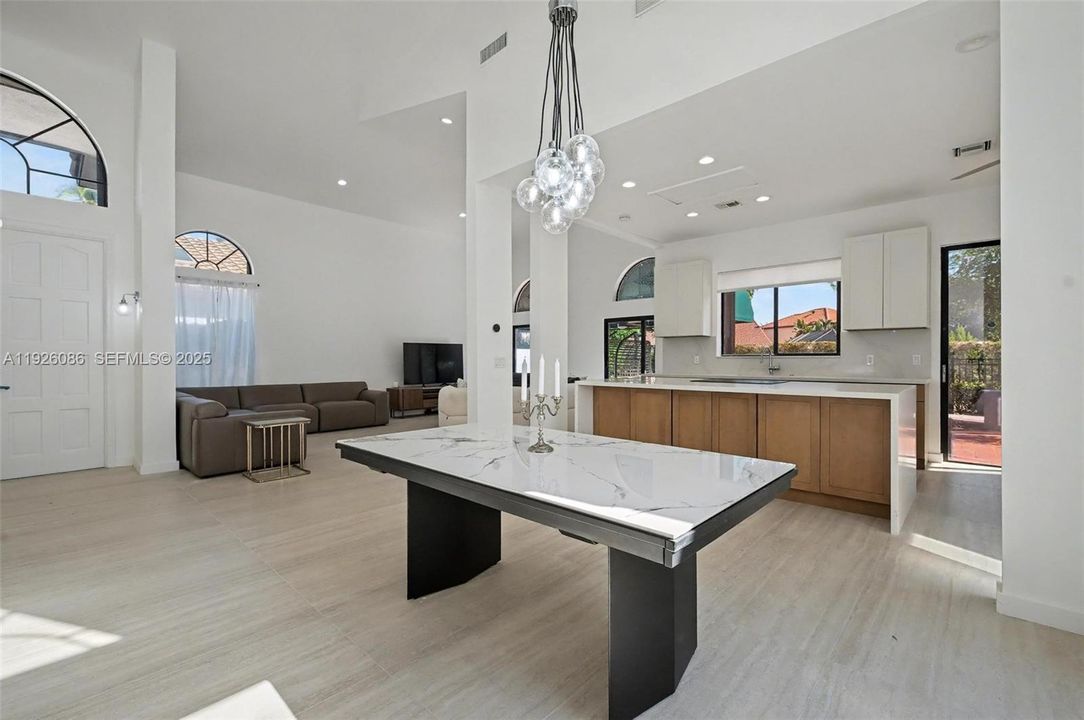 For Rent: $6,000 (3 beds, 2 baths, 2310 Square Feet)