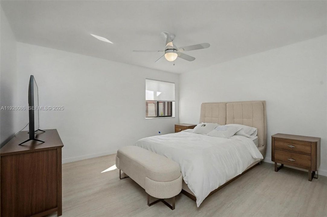 For Rent: $6,000 (3 beds, 2 baths, 2310 Square Feet)