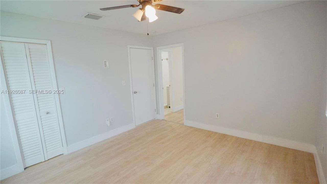 En Venta: $570,000 (3 camas, 2 baños, 1515 Pies cuadrados)