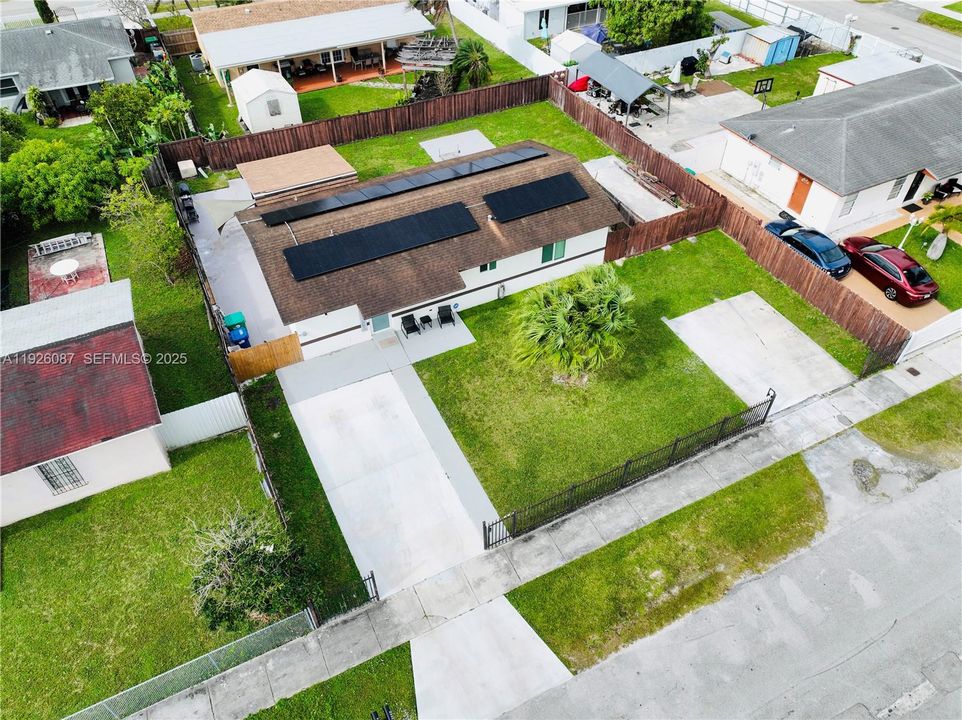 En Venta: $570,000 (3 camas, 2 baños, 1515 Pies cuadrados)