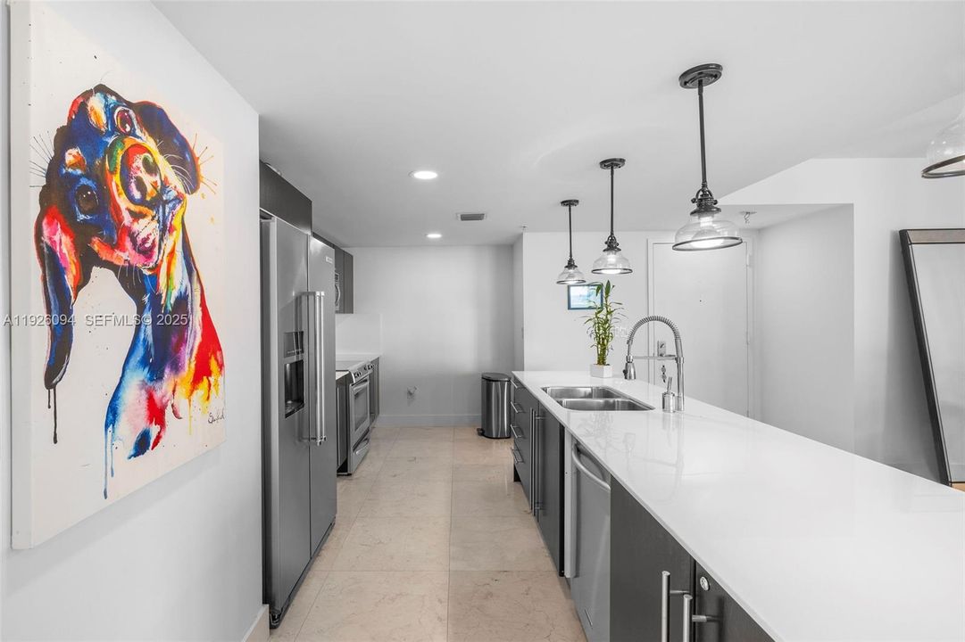 En Venta: $995,000 (2 camas, 2 baños, 1508 Pies cuadrados)