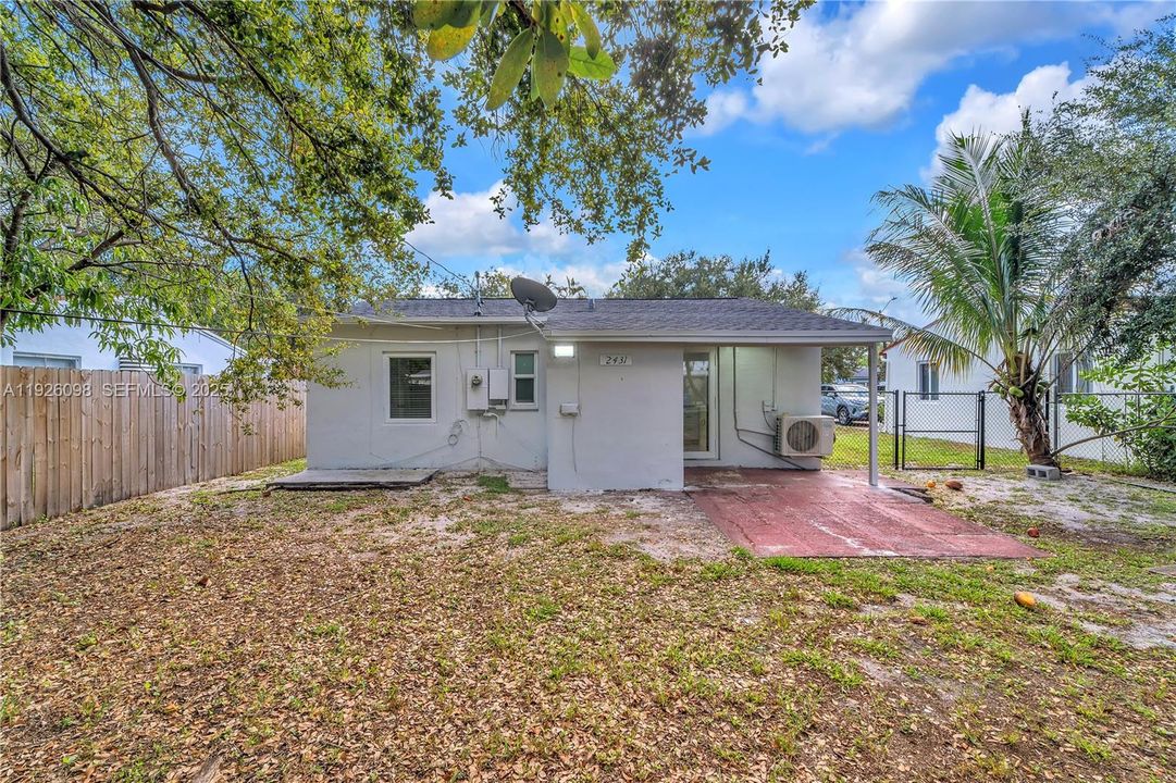 На продажу: $463,000 (2 спален, 1 ванн, 862 Квадратных фут)