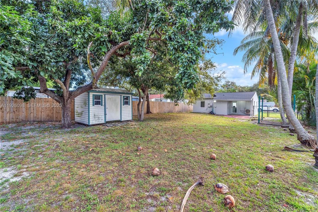 На продажу: $463,000 (2 спален, 1 ванн, 862 Квадратных фут)