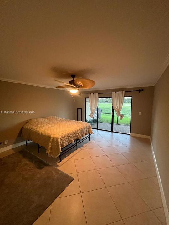 For Rent: $3,000 (2 beds, 2 baths, 1956 Square Feet)