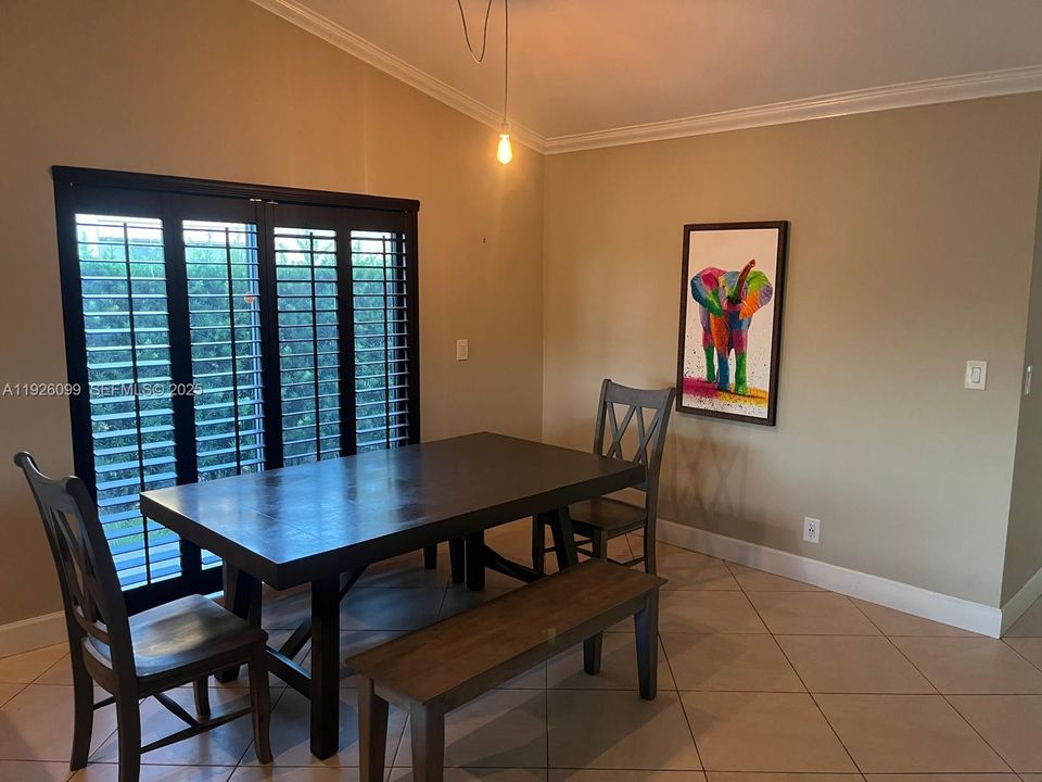 For Rent: $3,000 (2 beds, 2 baths, 1956 Square Feet)