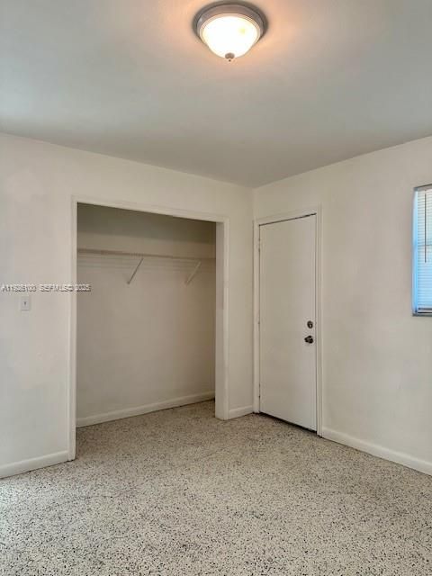 For Rent: $1,550 (1 beds, 1 baths, 7884 Square Feet)