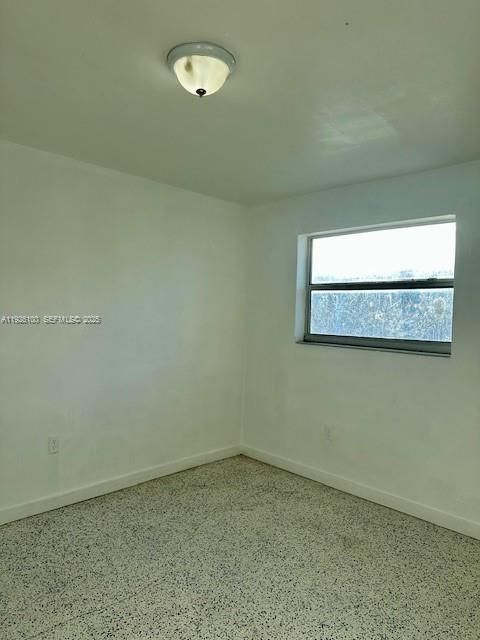 For Rent: $1,550 (1 beds, 1 baths, 7884 Square Feet)