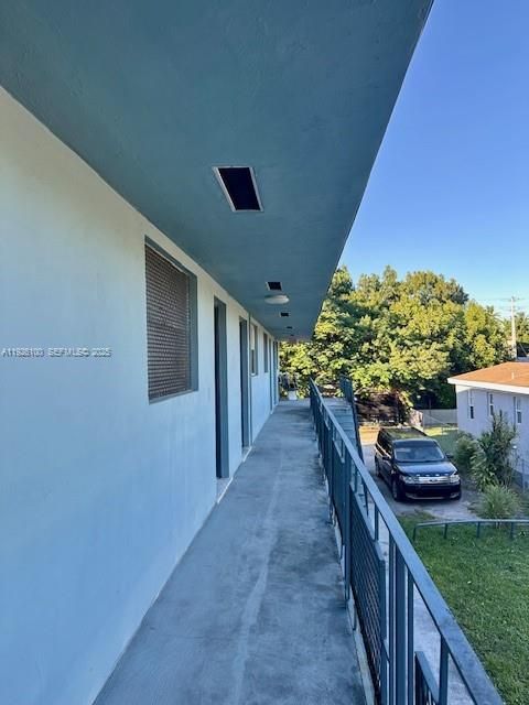 For Rent: $1,550 (1 beds, 1 baths, 7884 Square Feet)