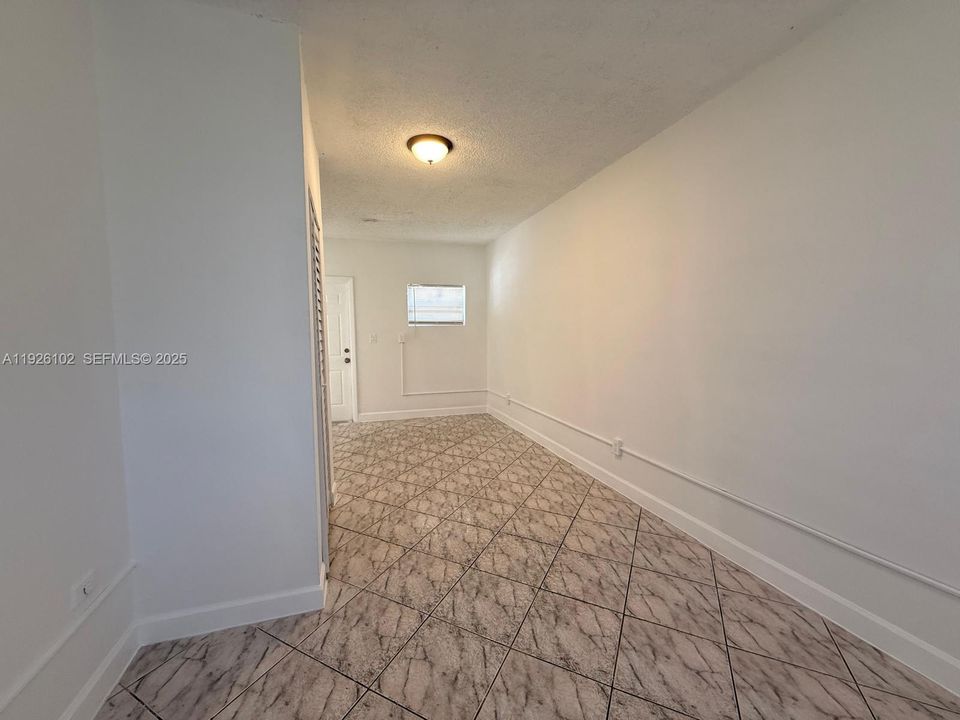 For Sale: $405,000 (2 beds, 2 baths, 1438 Square Feet)