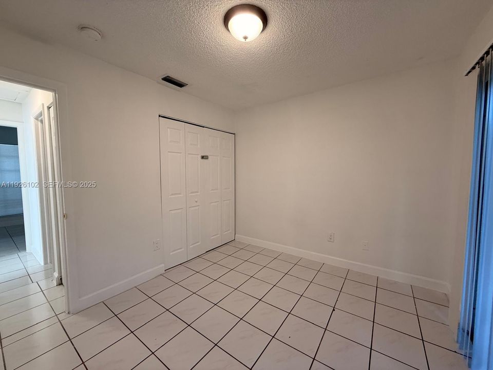 For Sale: $405,000 (2 beds, 2 baths, 1438 Square Feet)