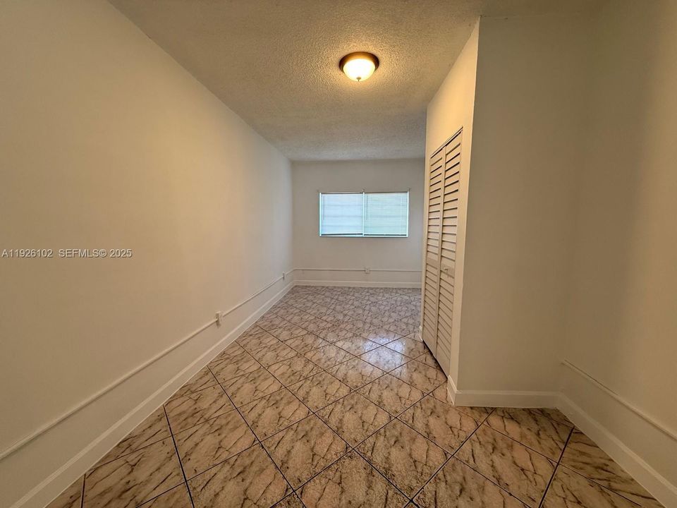 For Sale: $405,000 (2 beds, 2 baths, 1438 Square Feet)