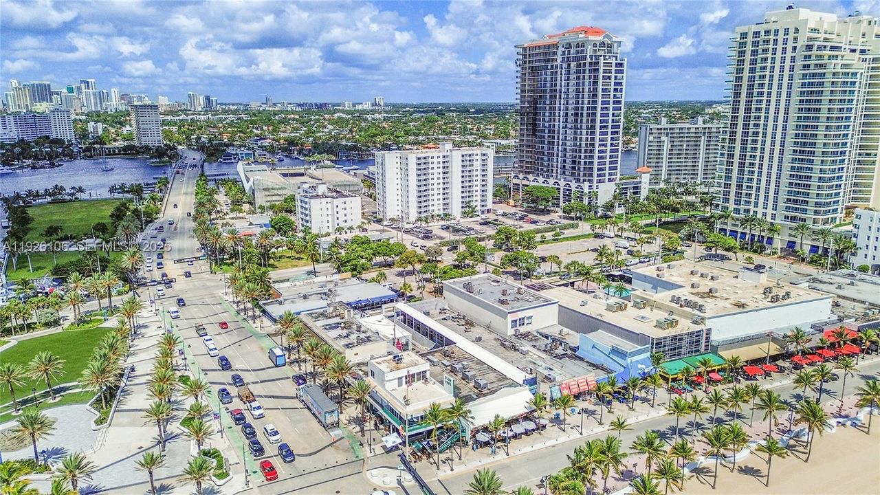 出租: $3,700 (2 贝兹, 1 浴室, 756 平方英尺)