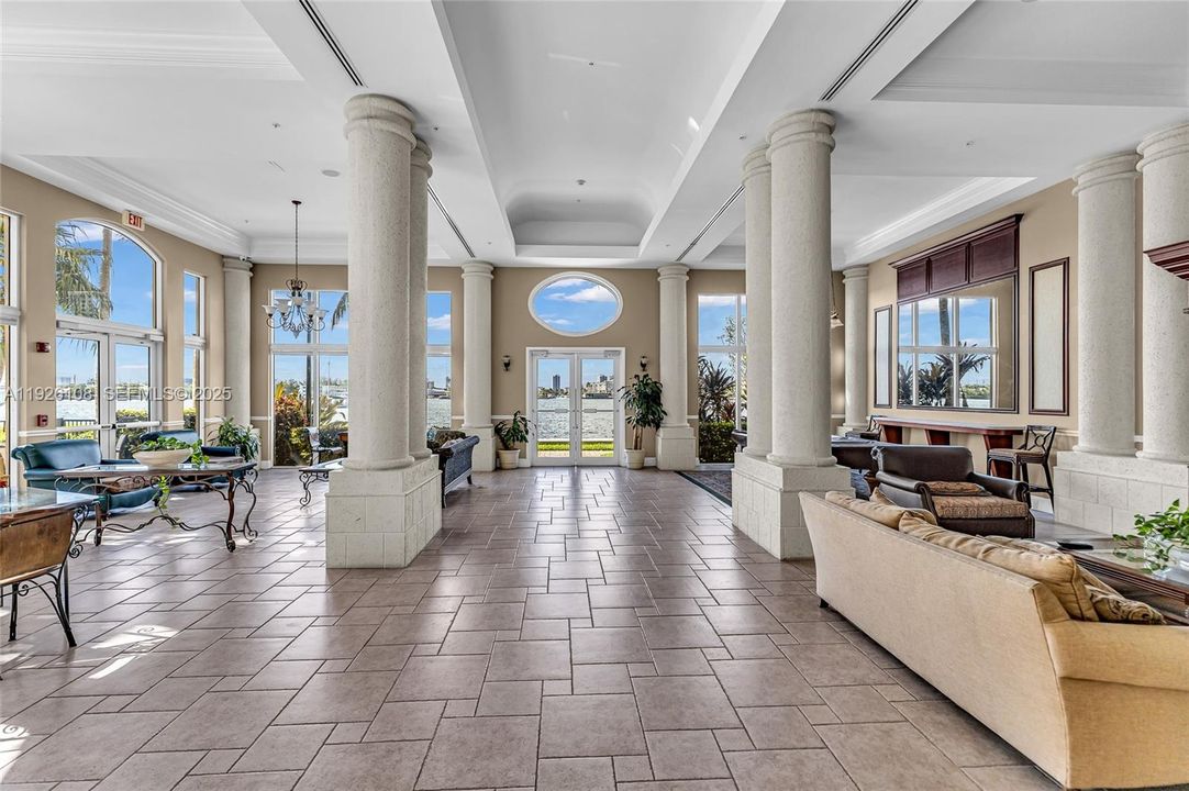 На продажу: $315,000 (1 спален, 1 ванн, 673 Квадратных фут)