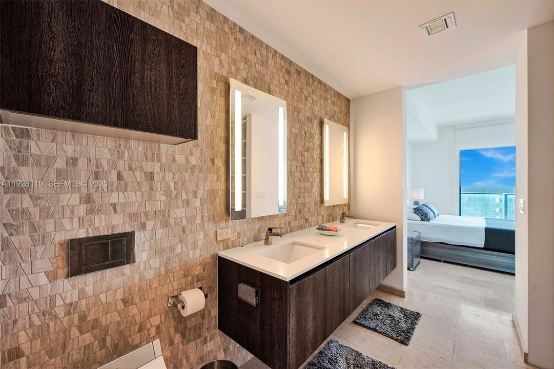 For Rent: $4,550 (1 beds, 1 baths, 886 Square Feet)