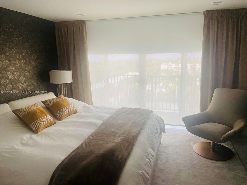 Primary bedroom, king-size bed