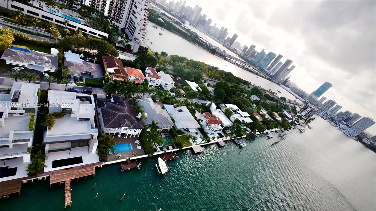 На продажу: $18,990,000 (6 спален, 6 ванн, 6452 Квадратных фут)