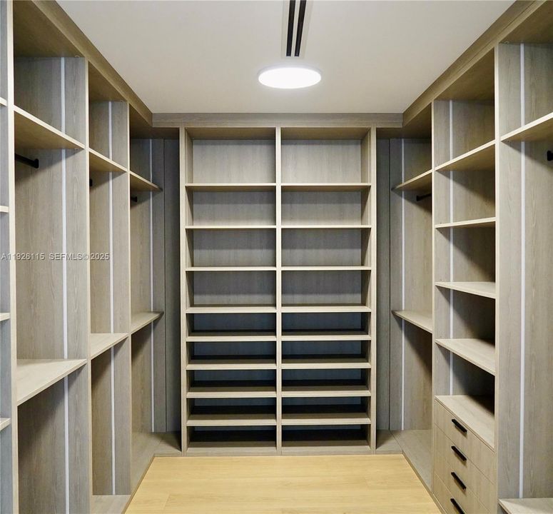 На продажу: $18,990,000 (6 спален, 6 ванн, 6452 Квадратных фут)