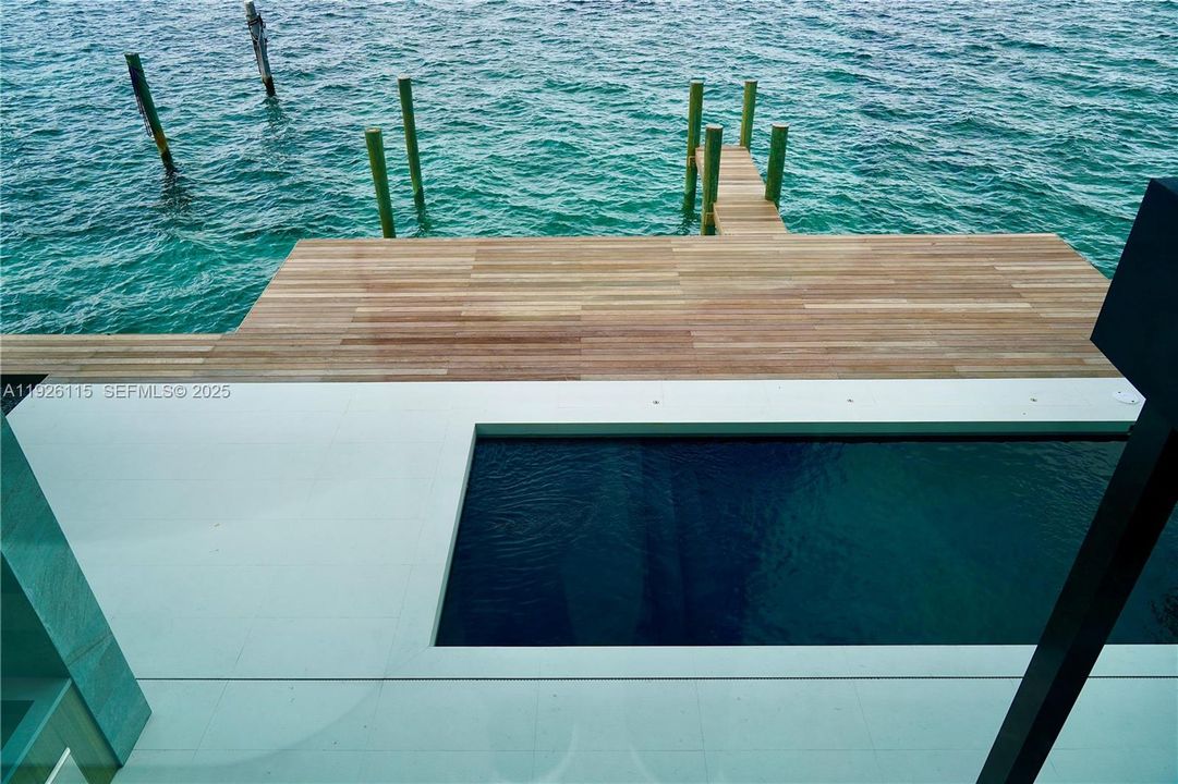 На продажу: $18,990,000 (6 спален, 6 ванн, 6452 Квадратных фут)