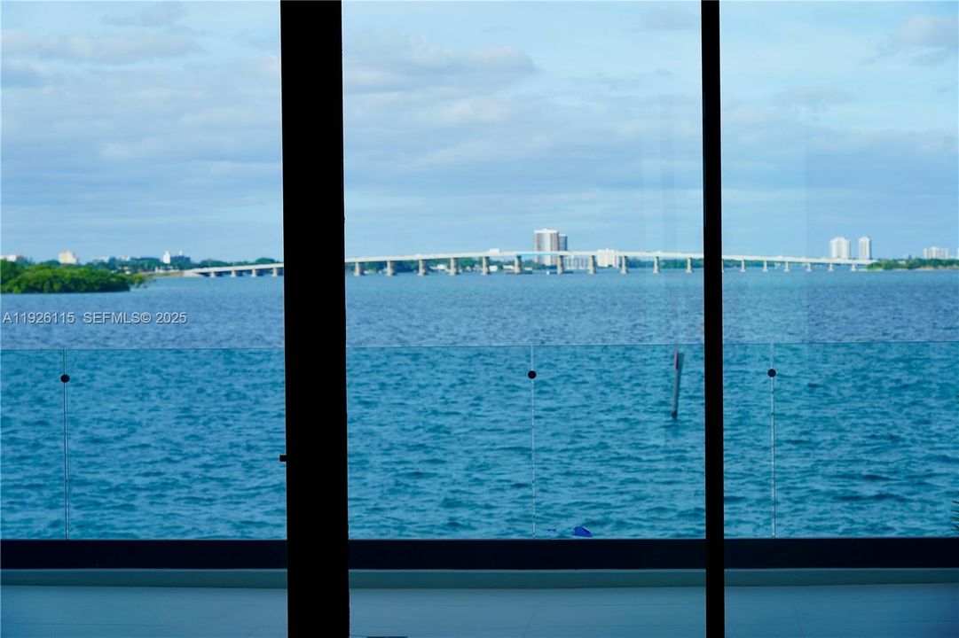 На продажу: $18,990,000 (6 спален, 6 ванн, 6452 Квадратных фут)