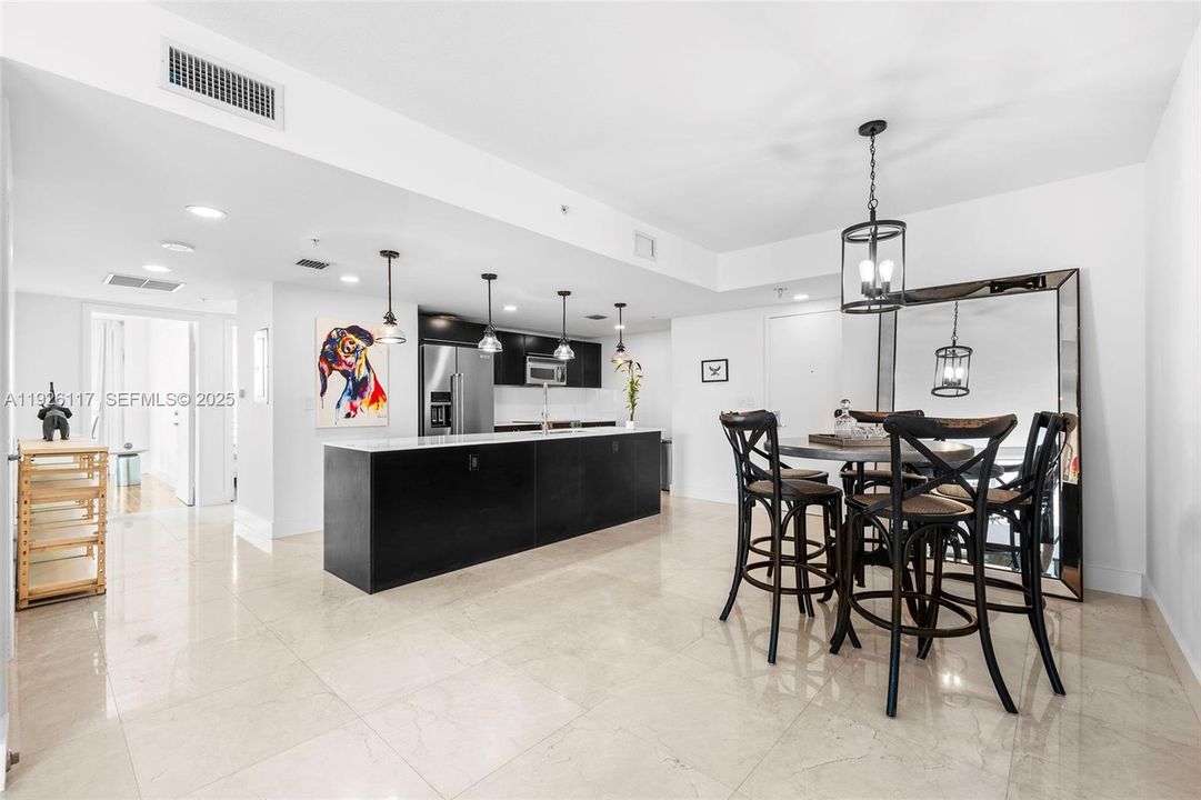 For Rent: $6,500 (2 beds, 2 baths, 1508 Square Feet)