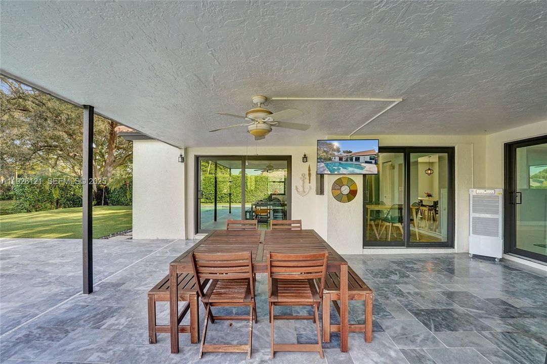 待售: $948,500 (4 贝兹, 2 浴室, 2482 平方英尺)