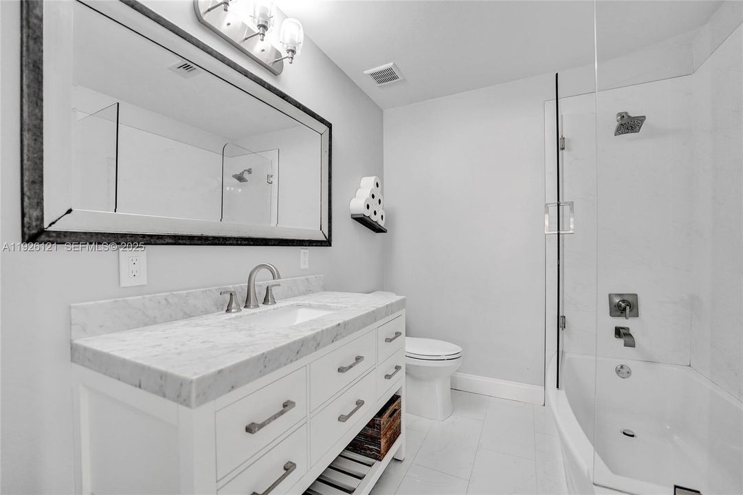 待售: $948,500 (4 贝兹, 2 浴室, 2482 平方英尺)