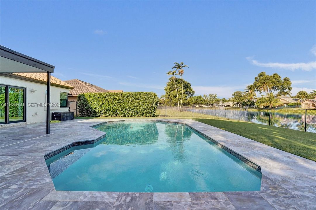 待售: $948,500 (4 贝兹, 2 浴室, 2482 平方英尺)