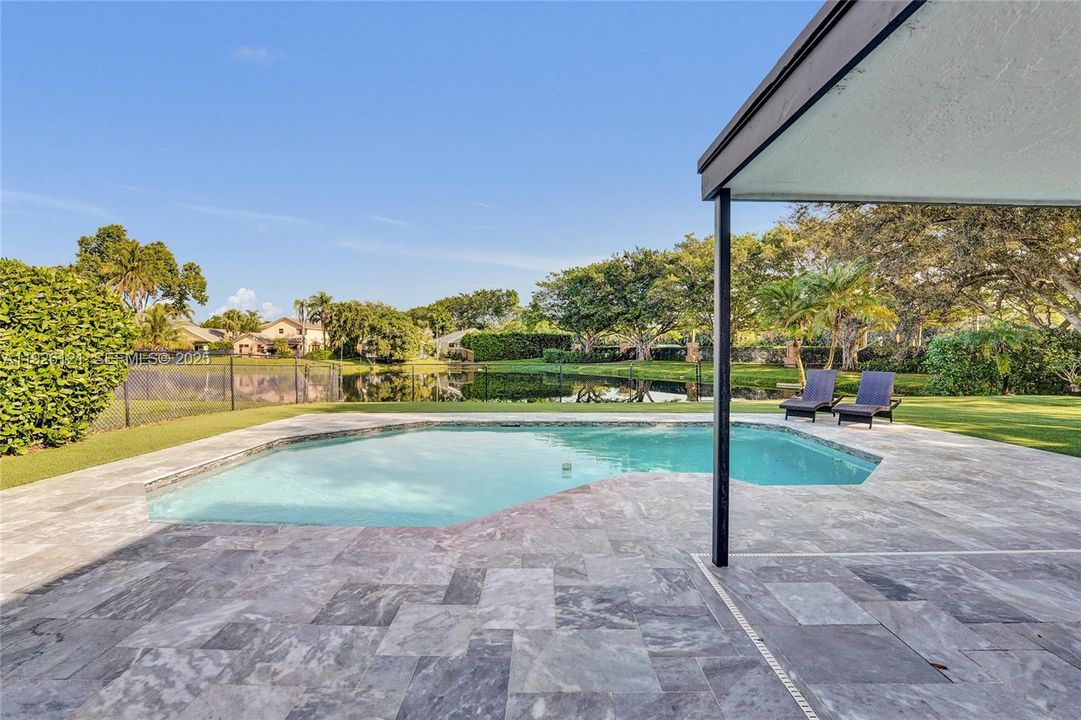 待售: $948,500 (4 贝兹, 2 浴室, 2482 平方英尺)