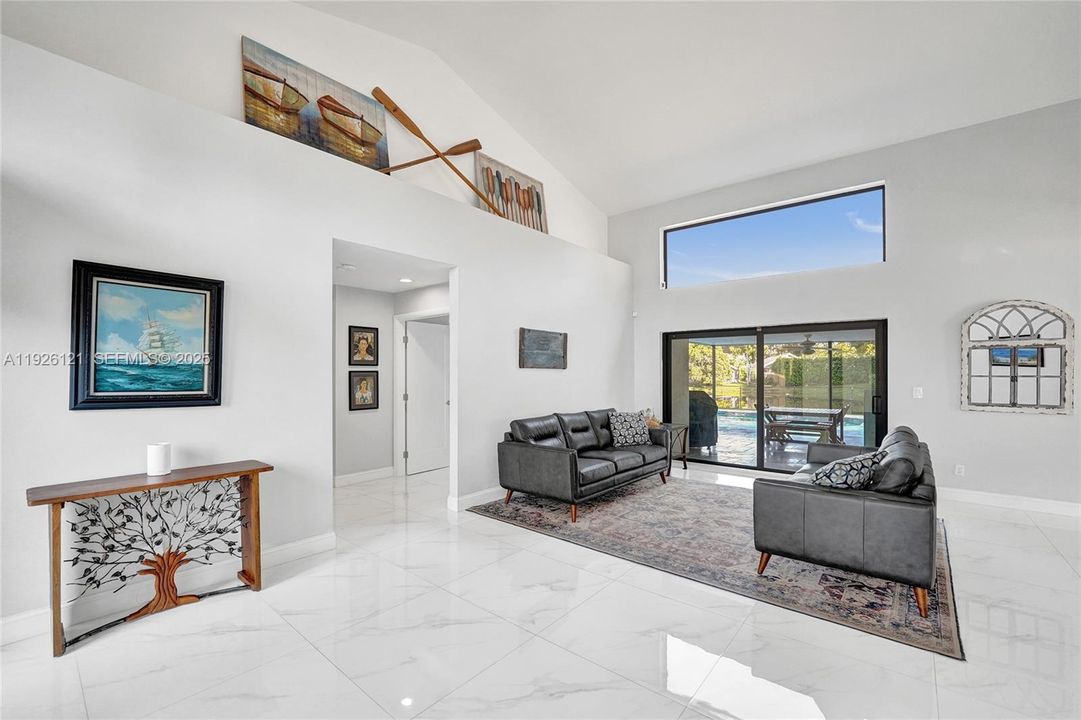 待售: $948,500 (4 贝兹, 2 浴室, 2482 平方英尺)