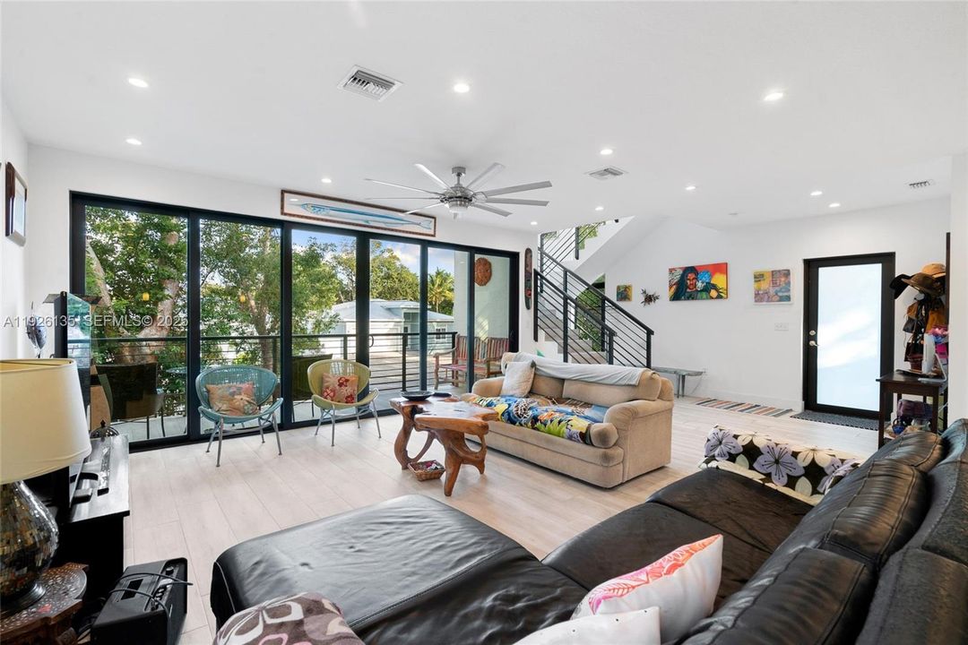 На продажу: $999,000 (3 спален, 2 ванн, 0 Квадратных фут)