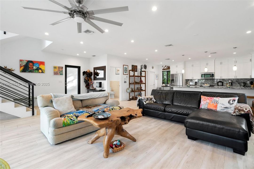 На продажу: $999,000 (3 спален, 2 ванн, 0 Квадратных фут)