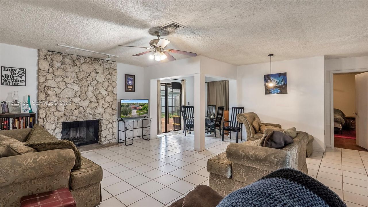 For Sale: $589,990 (3 beds, 2 baths, 1508 Square Feet)