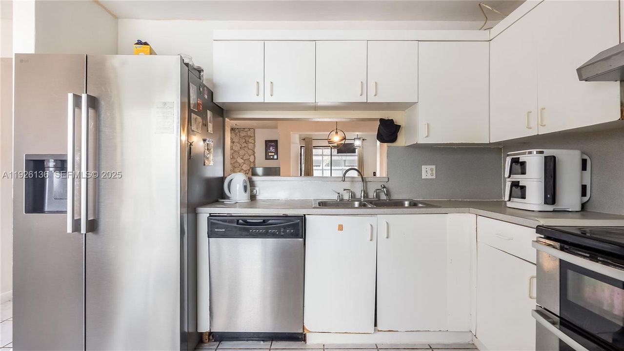 For Sale: $589,990 (3 beds, 2 baths, 1508 Square Feet)