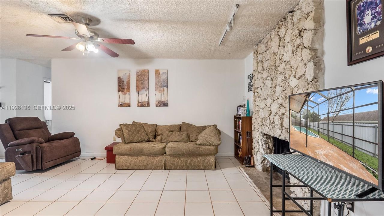 For Sale: $589,990 (3 beds, 2 baths, 1508 Square Feet)