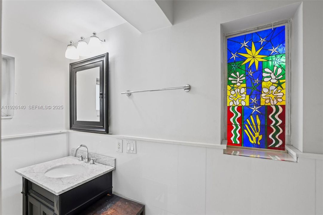 В аренду: $4,750 (3 спален, 2 ванн, 1635 Квадратных фут)