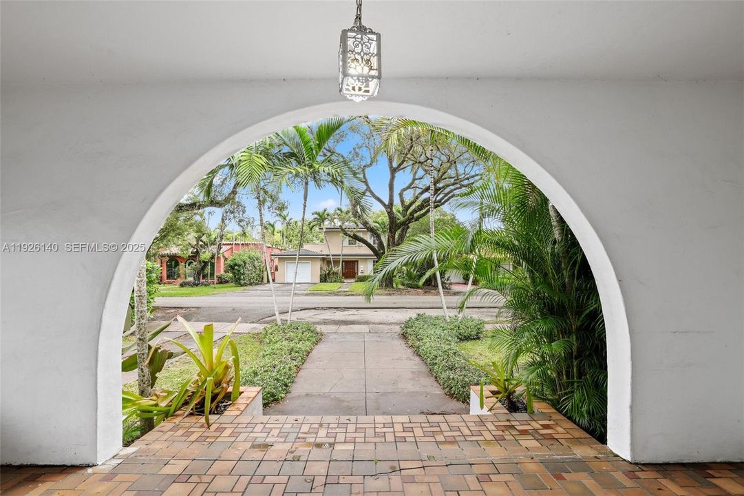 В аренду: $4,750 (3 спален, 2 ванн, 1635 Квадратных фут)