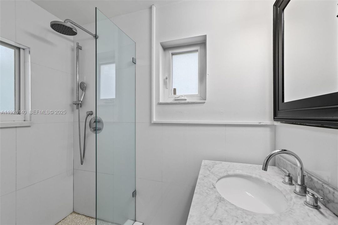 В аренду: $4,750 (3 спален, 2 ванн, 1635 Квадратных фут)