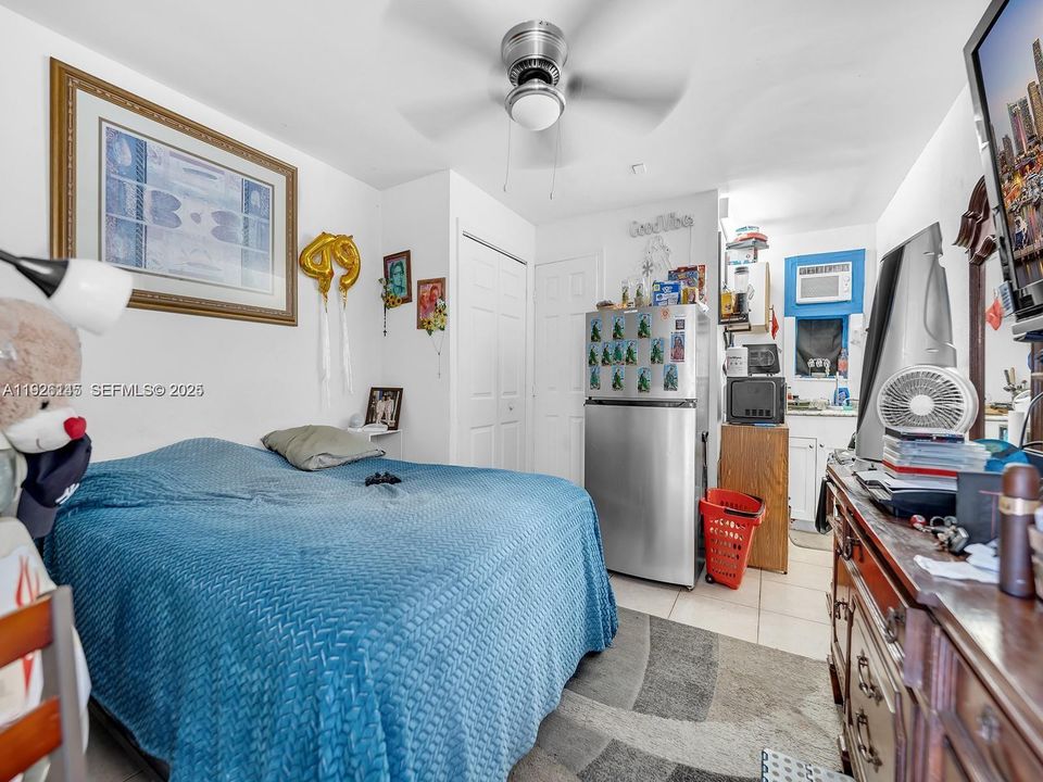 待售: $2,300,000 (0 贝兹, 0 浴室, 3690 平方英尺)