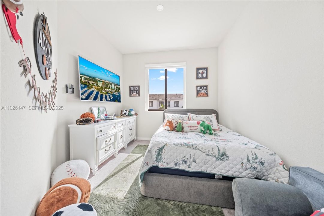 For Sale: $499,000 (3 beds, 2 baths, 1530 Square Feet)