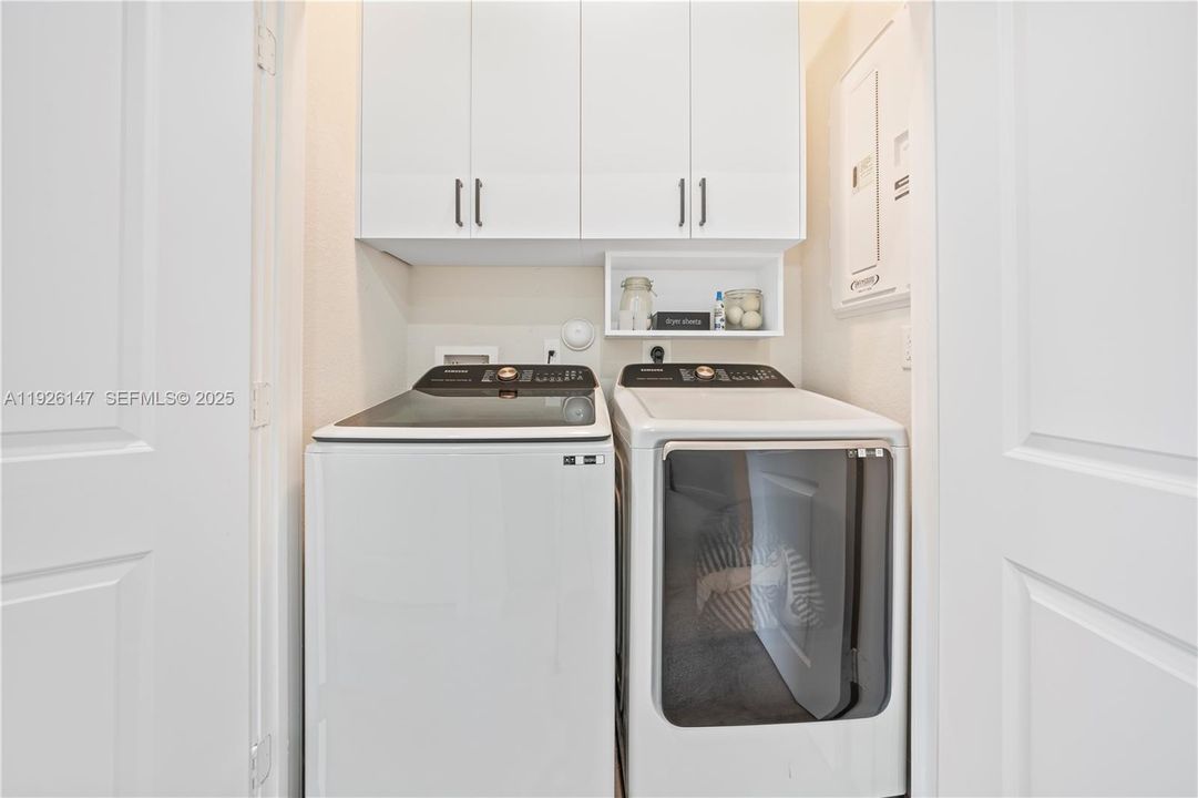 For Sale: $499,000 (3 beds, 2 baths, 1530 Square Feet)