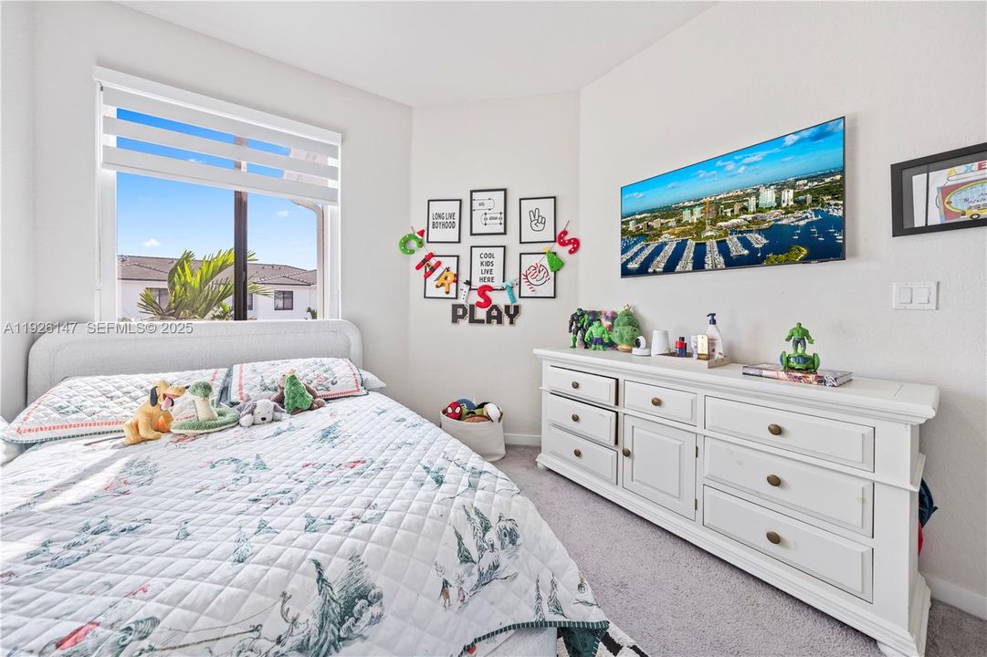 For Sale: $499,000 (3 beds, 2 baths, 1530 Square Feet)