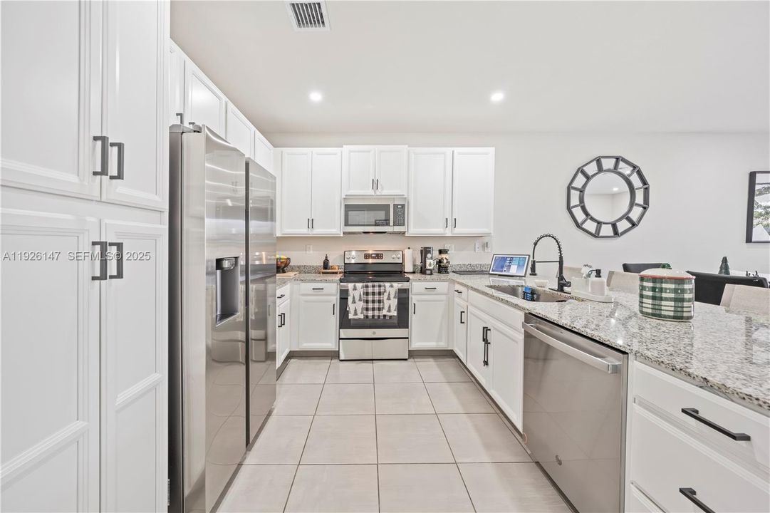 For Sale: $499,000 (3 beds, 2 baths, 1530 Square Feet)