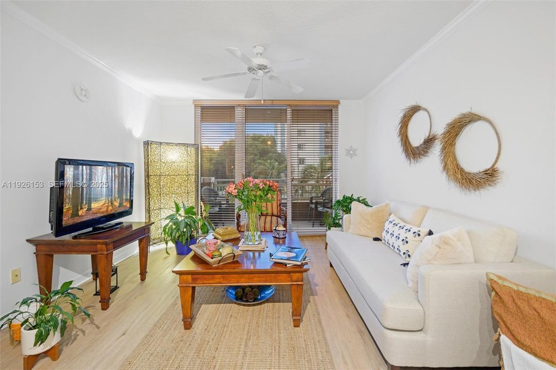 На продажу: $315,000 (1 спален, 1 ванн, 756 Квадратных фут)