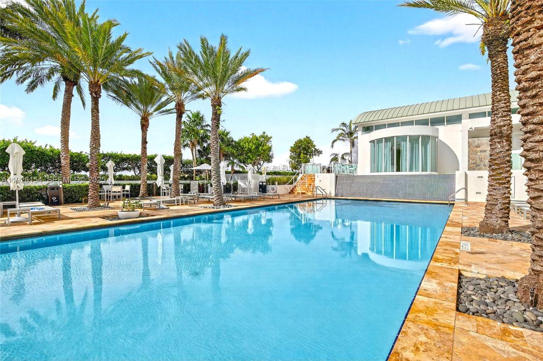 En Renta: $11,500 (4 camas, 4 baños, 3524 Pies cuadrados)