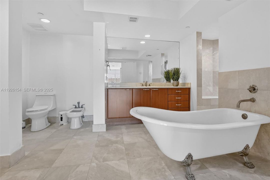 En Renta: $11,500 (4 camas, 4 baños, 3524 Pies cuadrados)