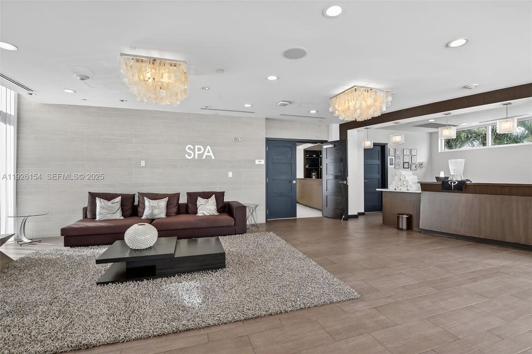 En Renta: $11,500 (4 camas, 4 baños, 3524 Pies cuadrados)