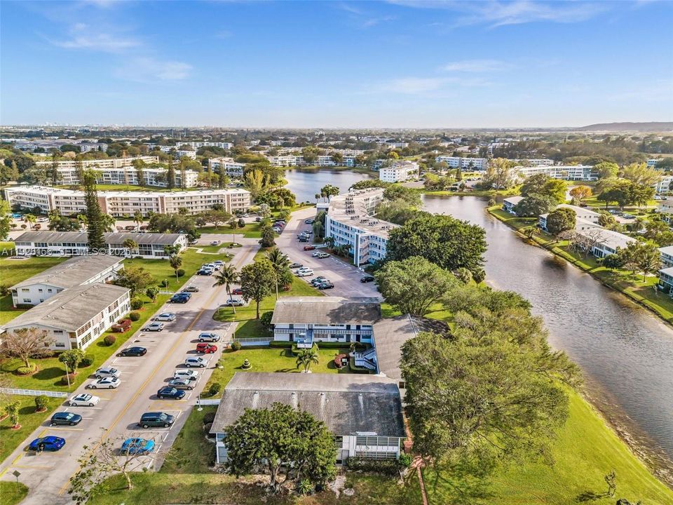 待售: $145,000 (2 贝兹, 1 浴室, 820 平方英尺)