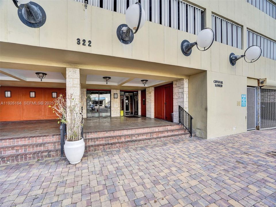 На продажу: $399,000 (1 спален, 1 ванн, 830 Квадратных фут)