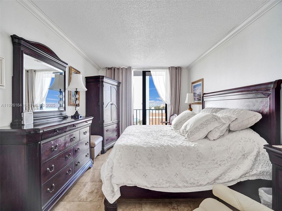 На продажу: $399,000 (1 спален, 1 ванн, 830 Квадратных фут)