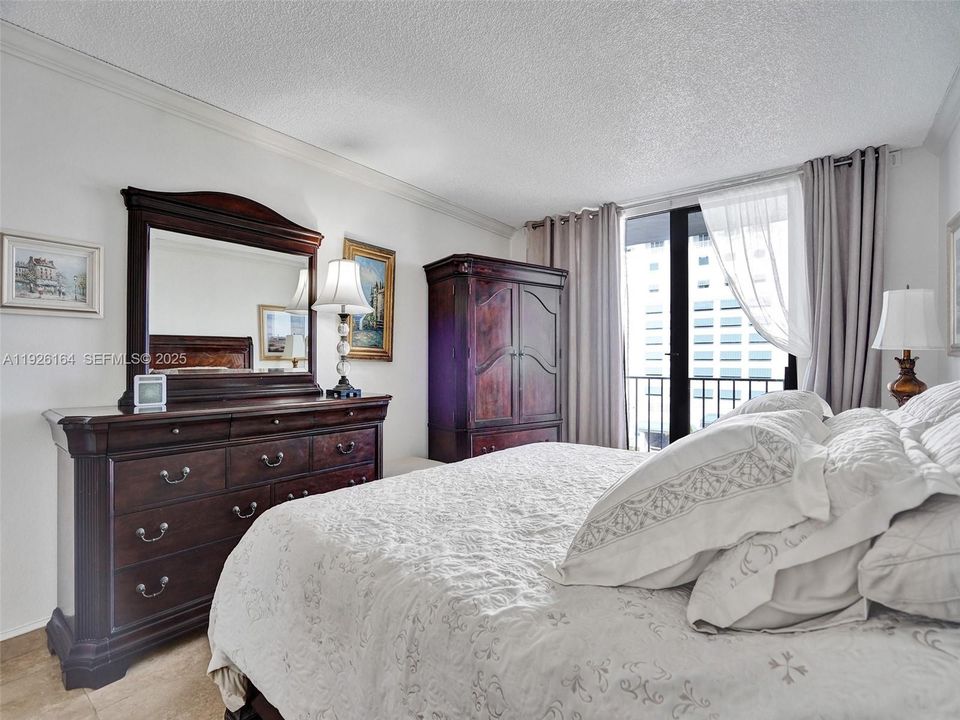 На продажу: $399,000 (1 спален, 1 ванн, 830 Квадратных фут)